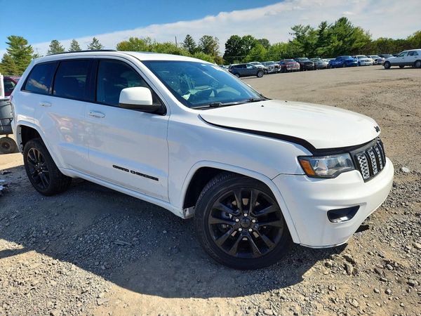 2017 JEEP CHEROKEE Laredo — Passenger 3/4