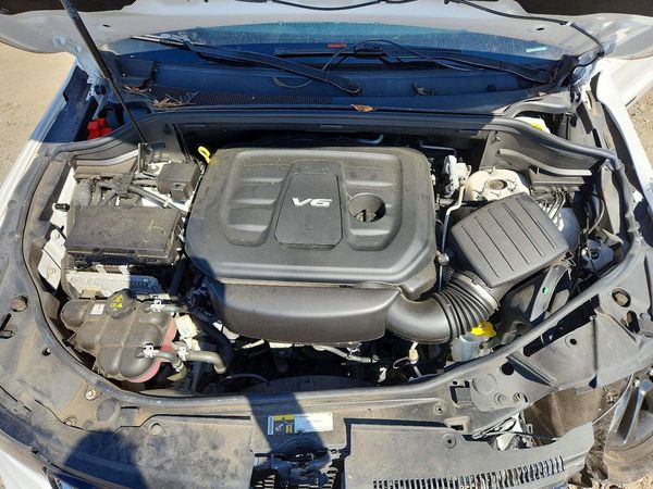 2017 JEEP CHEROKEE Laredo — Engine bay