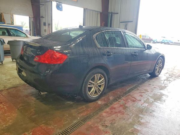 2012 INFINITI G37