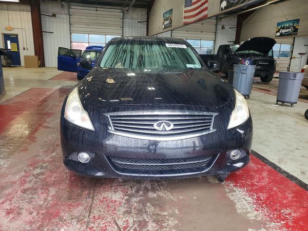 2012 INFINITI G37