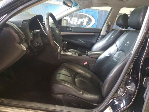 2012 INFINITI G37
