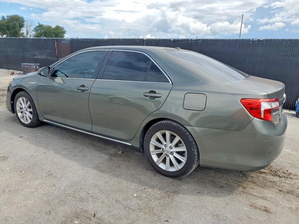 2014 TOYOTA CAMRY SOLA Hybrid