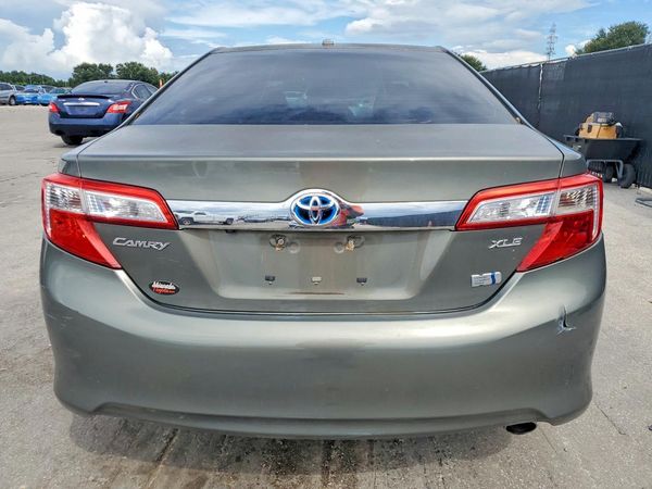 2014 TOYOTA CAMRY SOLA Hybrid