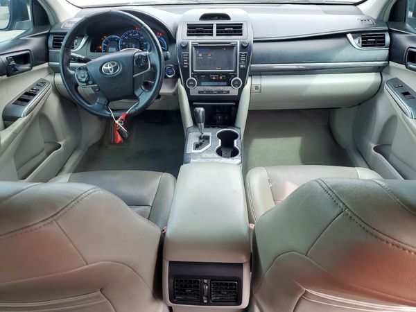 2014 TOYOTA CAMRY SOLA Hybrid