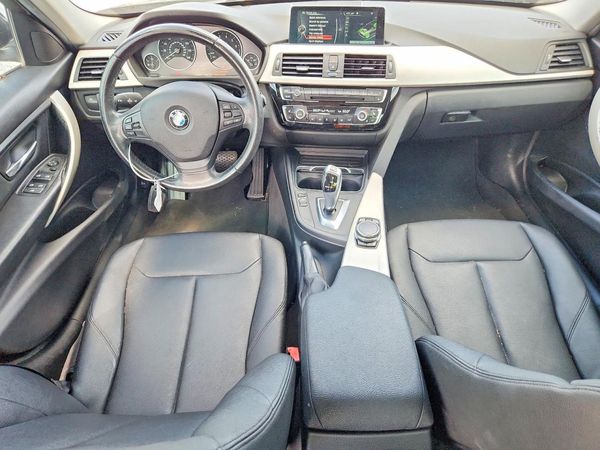 2016 BMW 320