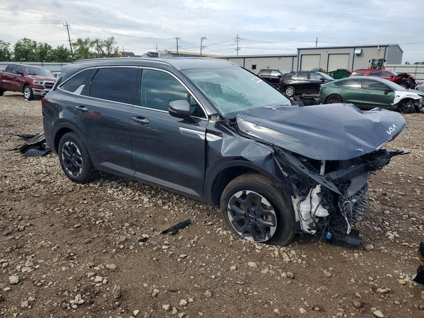 2024 KIA SORENTO S