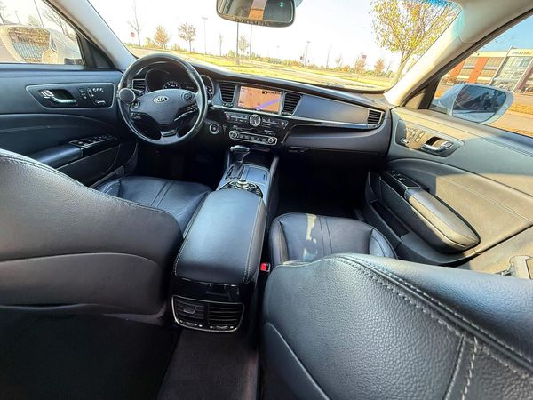 2015 KIA K900