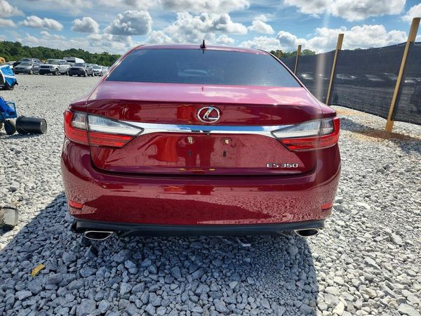 2018 LEXUS ES