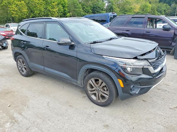 2021 KIA SELTOS S