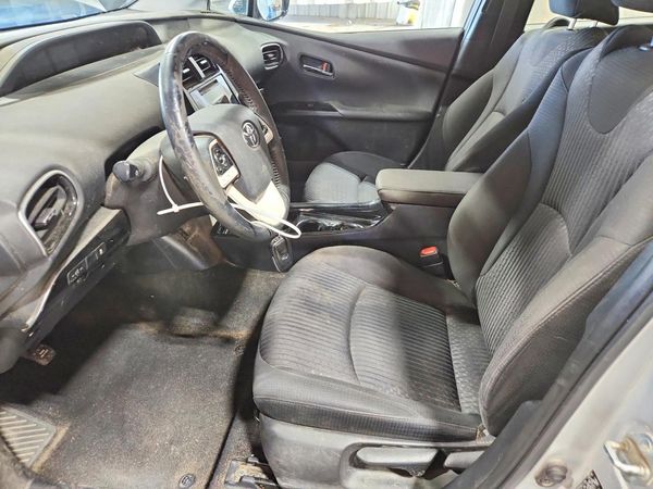 2018 TOYOTA PRIUS Plus/Premium/Advanced — DENT