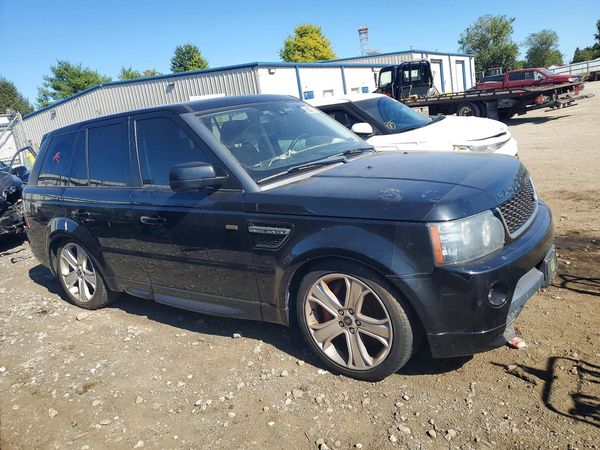 2013 LAND ROVER RANGEROVER SuperCharged — Passenger 3/4