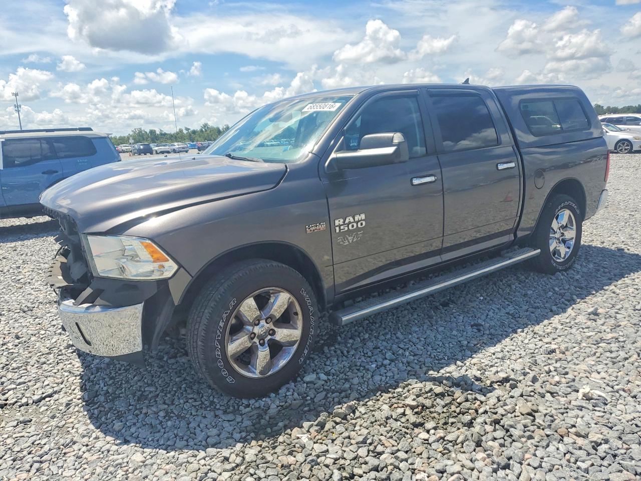 2015 RAM 1500 SLT