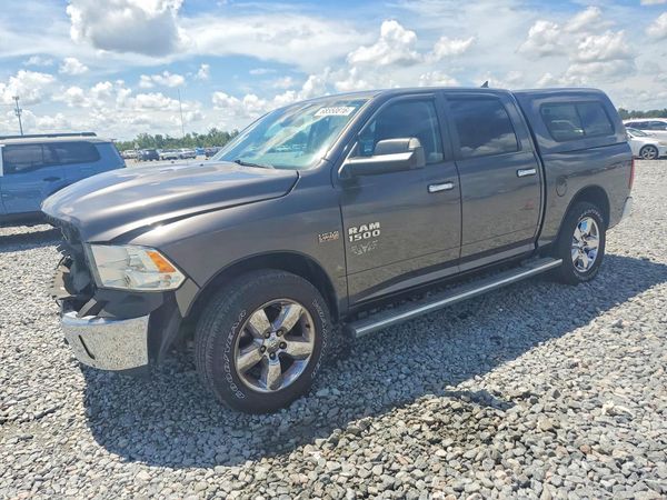 2015 RAM 1500 SLT
