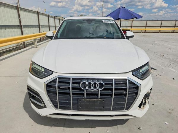 2021 AUDI Q5 quattro Premium Plus