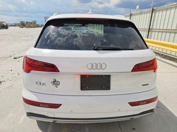 2021 AUDI Q5 quattro Premium Plus