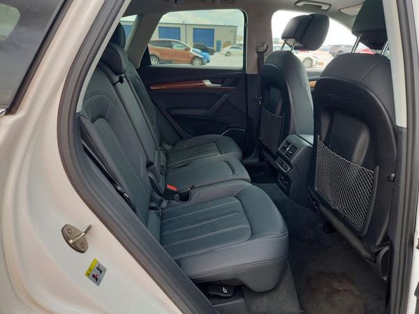2021 AUDI Q5 quattro Premium Plus