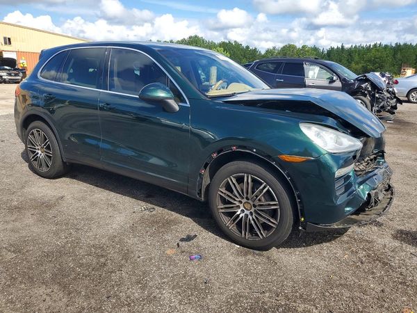 2013 PORSCHE CAYENNE