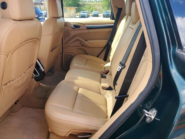 2013 PORSCHE CAYENNE
