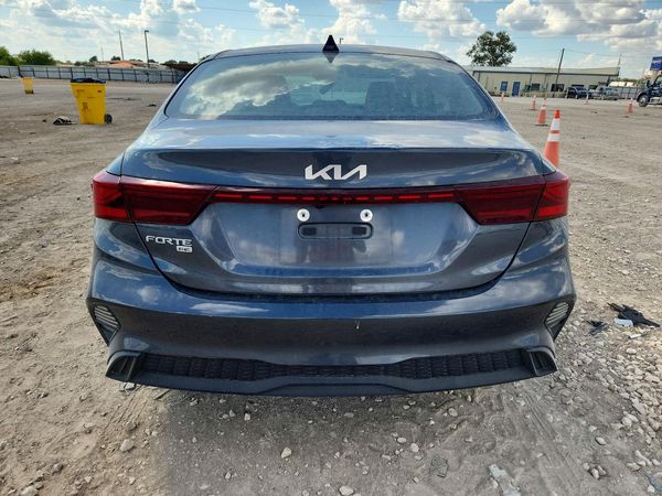 2022 KIA FORTE
