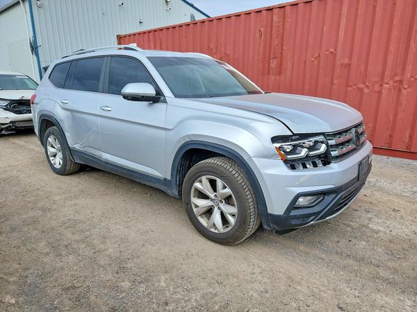 2018 VOLKSWAGEN ATLAS 4Motion SEL — Passenger 3/4