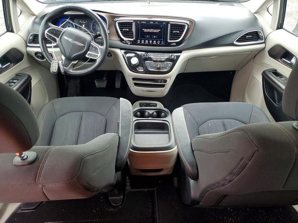 2019 CHRYSLER PACIFICA Touring Plus — CKPT