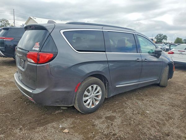 2017 CHRYSLER PACIFICA — PSRA