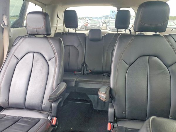 2017 CHRYSLER PACIFICA — SUVN