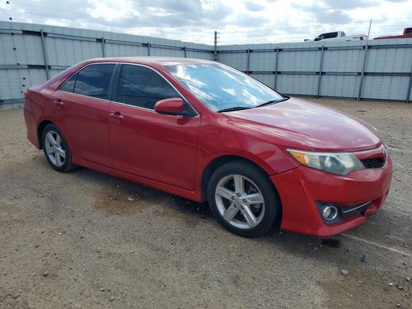 2013 TOYOTA CAMRY