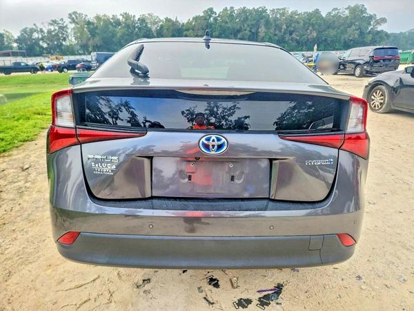 2021 TOYOTA PRIUS
