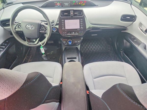 2021 TOYOTA PRIUS