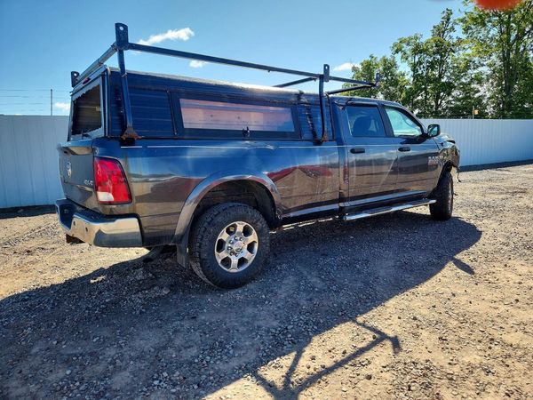 2017 RAM 2500 SLT CREW CAB 4X4