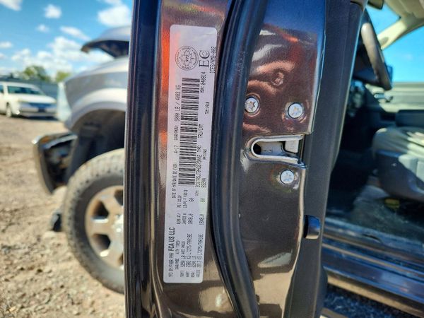 2017 RAM 2500 SLT CREW CAB 4X4