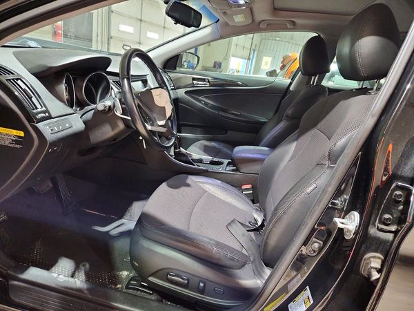 2014 HYUNDAI SONATA