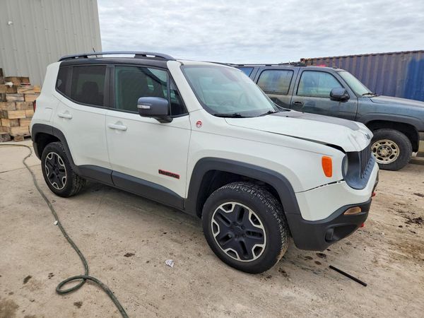 2015 JEEP RENEGADE Trailhawk