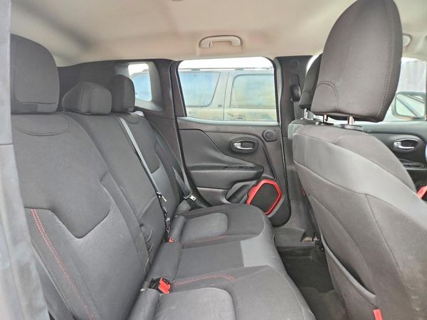 2015 JEEP RENEGADE Trailhawk