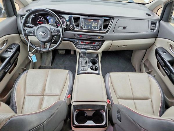 2017 KIA SEDONA EX/SX