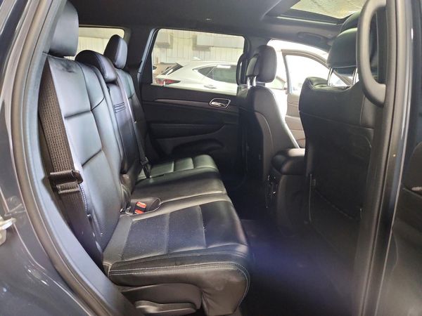 2018 JEEP GRAND CHEROKEE Laredo