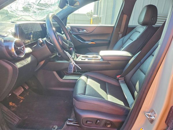 2026 CHEVROLET EQUINOX 1LT — DENT