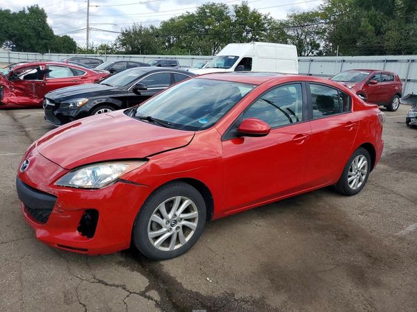 2013 MAZDA 3