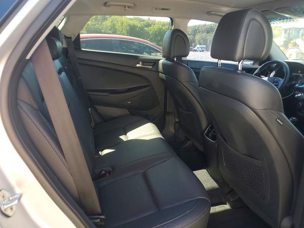 2018 HYUNDAI TUCSON