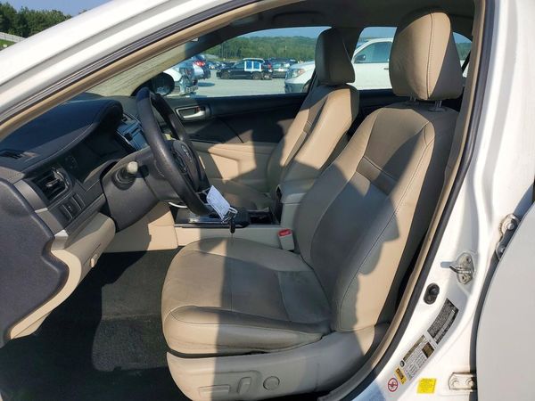 2013 TOYOTA CAMRY — DENT
