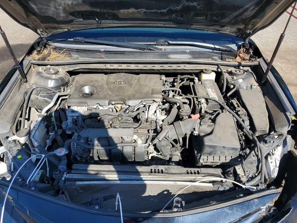 2018 TOYOTA CAMRY L/LE/SE/XLE — Engine bay