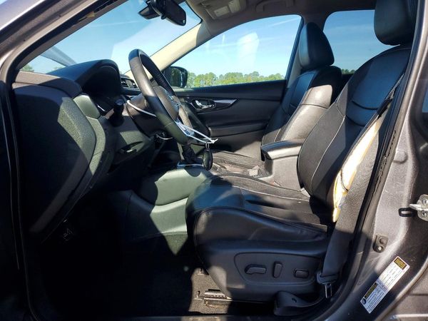 2018 NISSAN ROGUE — DENT