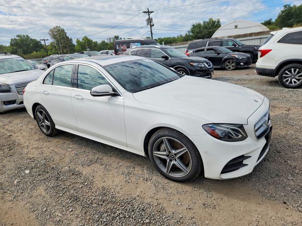 2018 MERCEDES-BENZ E — Passenger 3/4