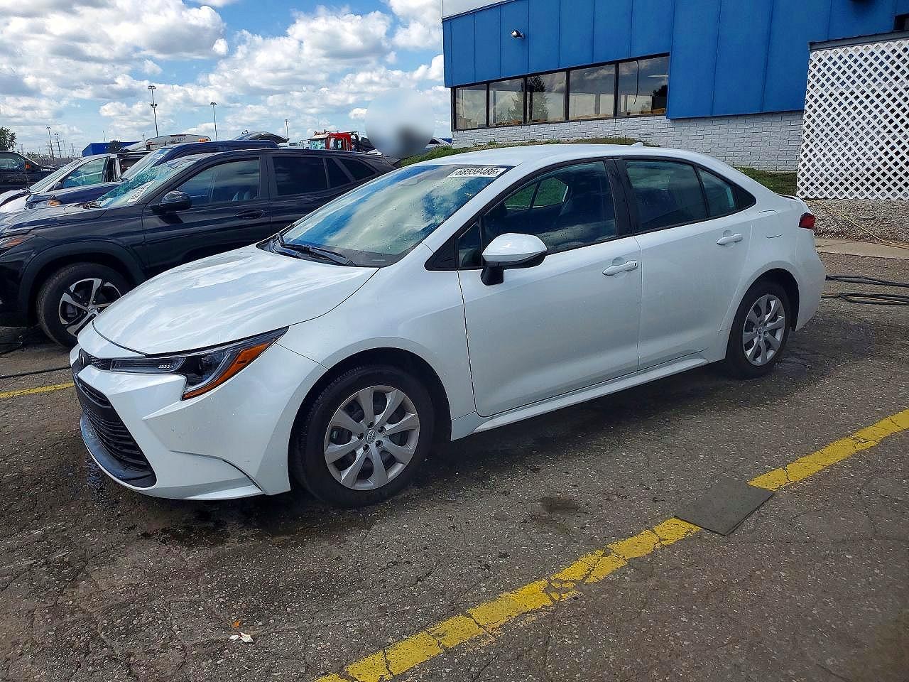 2026 TOYOTA COROLLA LE