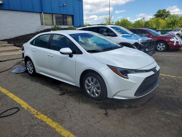 2026 TOYOTA COROLLA LE