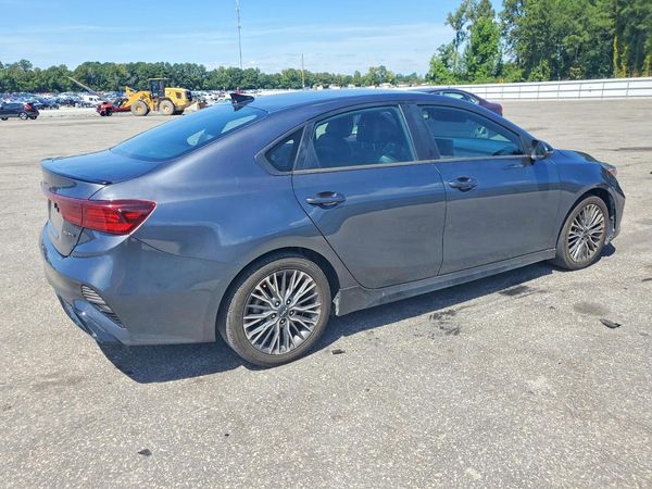 2022 KIA FORTE GT Line