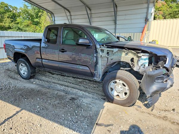 2022 TOYOTA TACOMA SR5 — Passenger 3/4