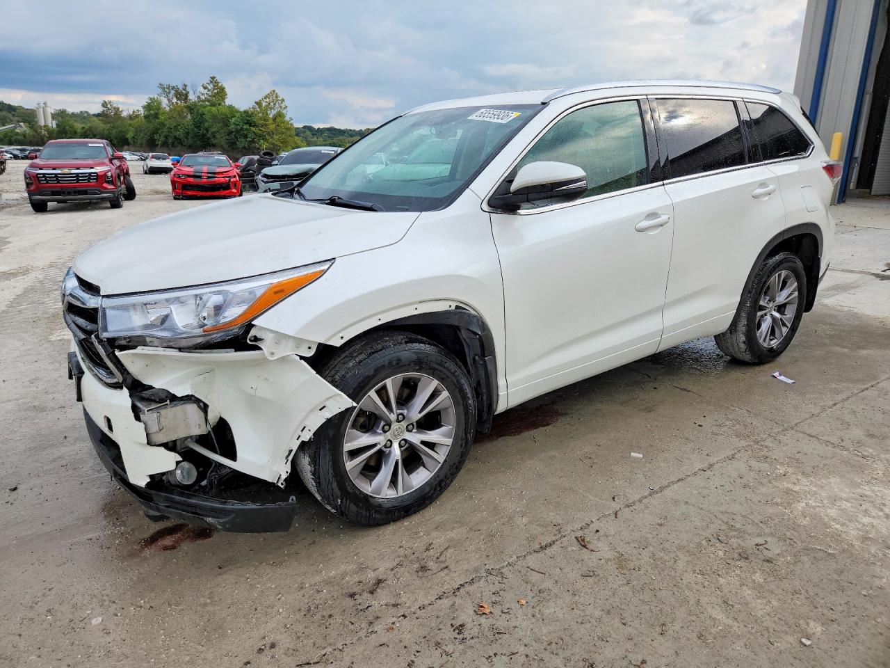 2015 TOYOTA HIGHLANDER Base/Hybrid — Front 3/4