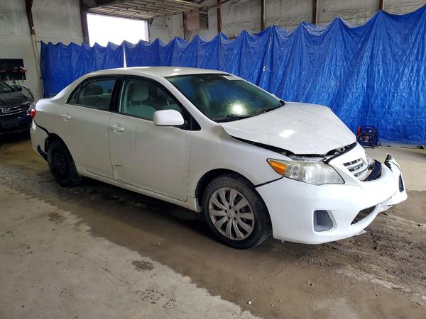 2013 TOYOTA COROLLA — Passenger 3/4